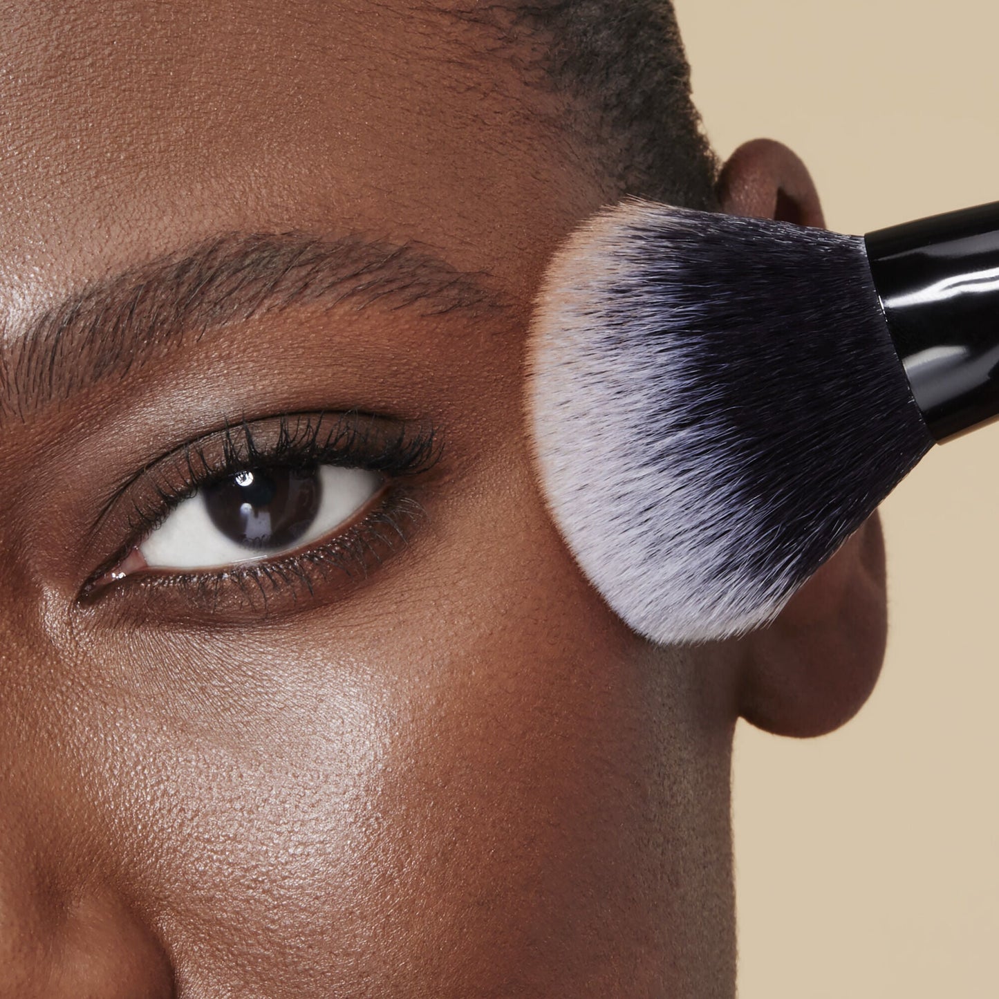 cream-and-powder-face-brush-u3 85352_CREAM_POWDER_FACE_BRUSH_DJ_0197.jpg