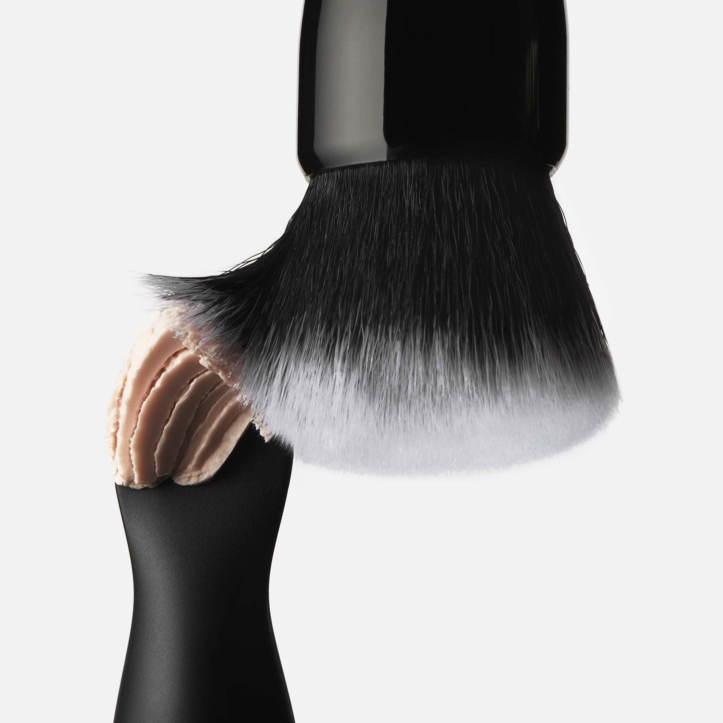putty-primer-brush-and-applicator-x8 040523_SL_PuttyApplicator_0025_FINAL_RGB_IGF.jpg