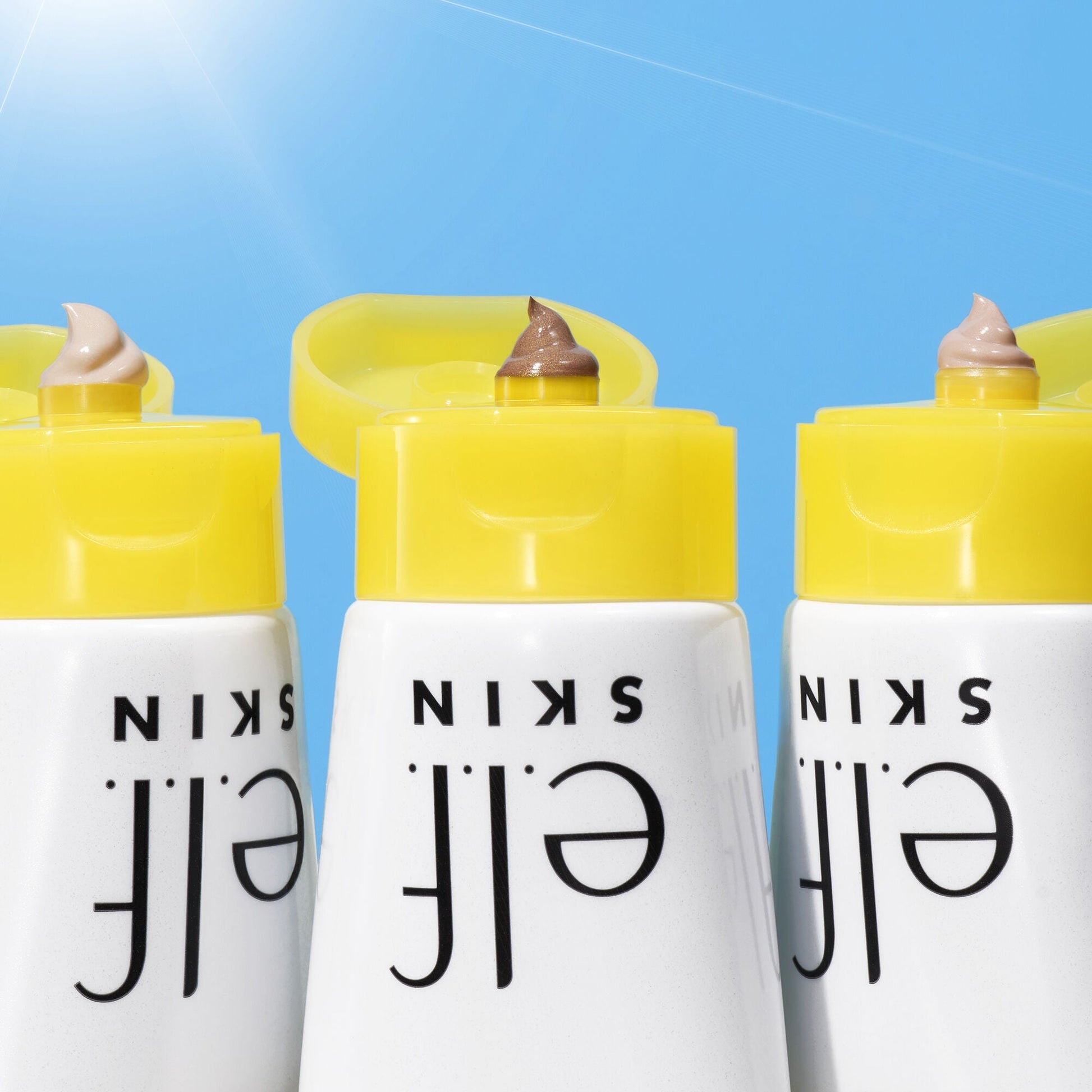 suntouchable-whoa-glow-spf-30-l2 042423_WhoaGlow_Macro_Main-2_IGF.jpg