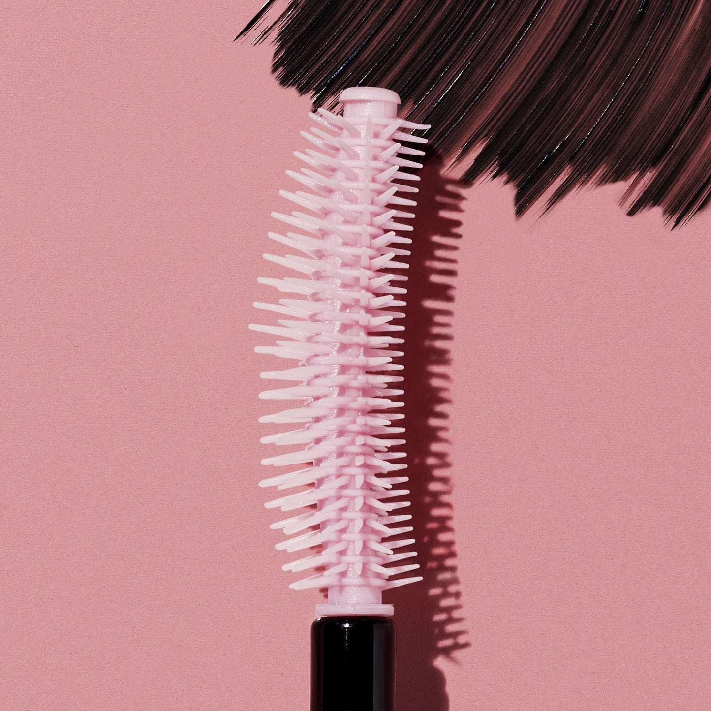lash-n-roll-mascara-b9 053122_SL_LashNRollWand_RGB_IGF.jpg