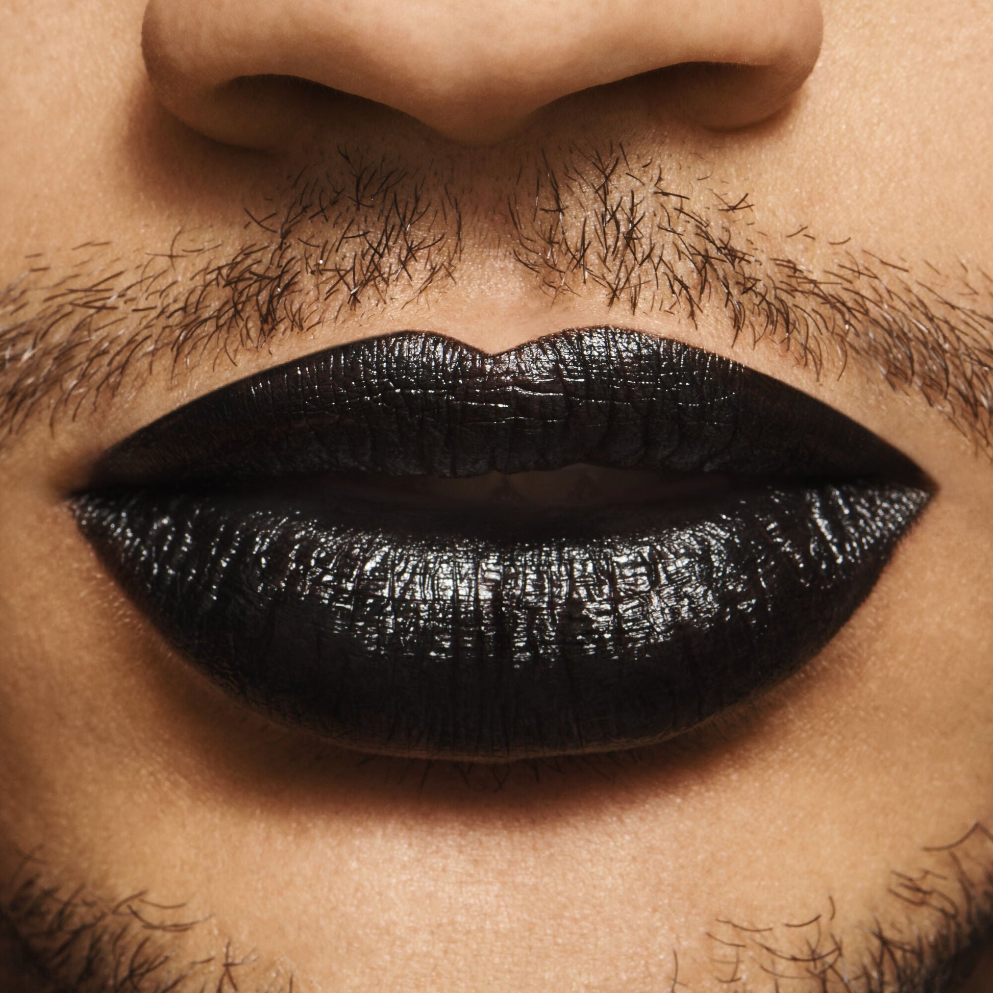 o-face-satin-lipstick-u6 071122_OF_Bryson_V4_0032_FINAL_RGB_IGF.jpg