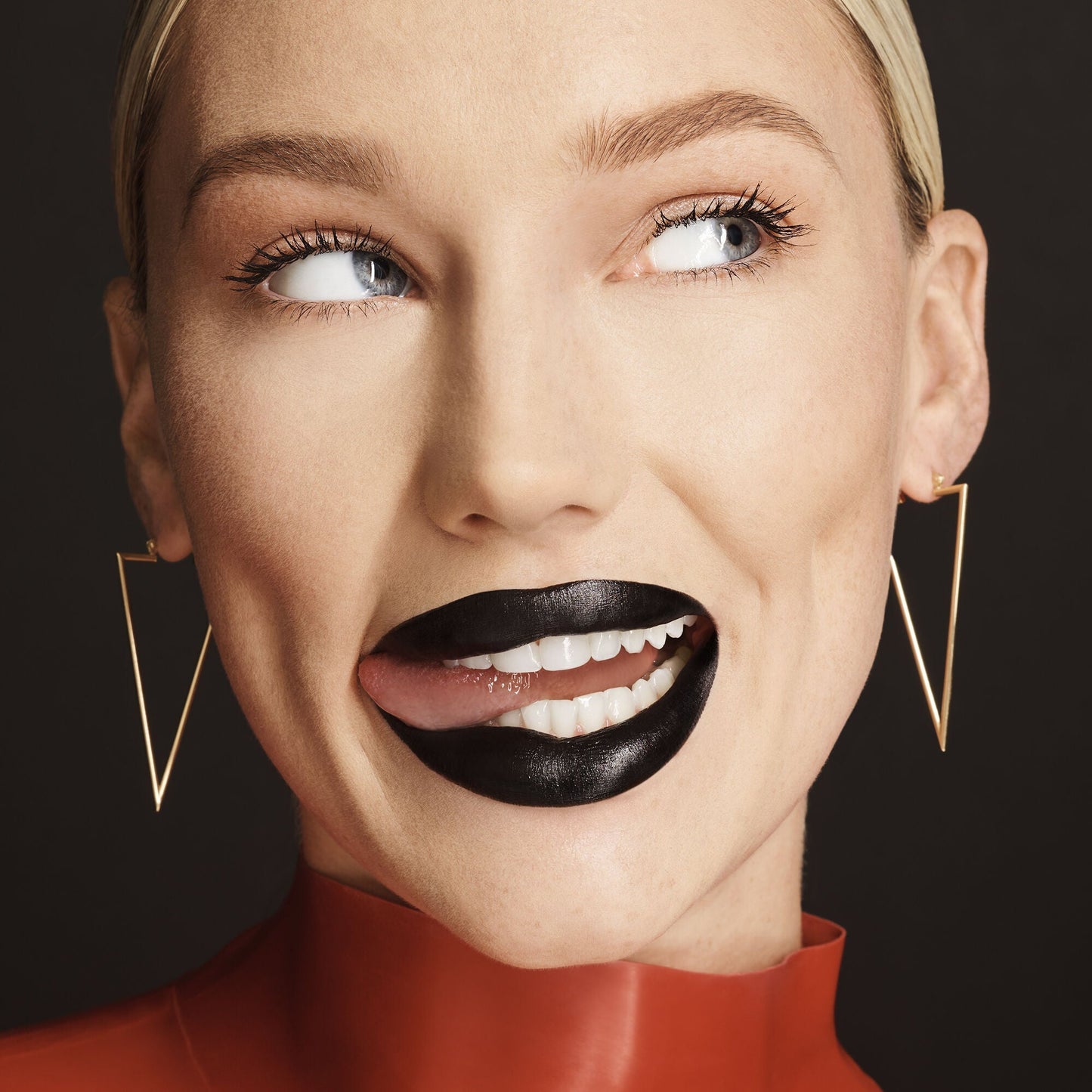o-face-satin-lipstick-u6 071222_MD_Look4_0124_FINAL_RGB_IGF.jpg