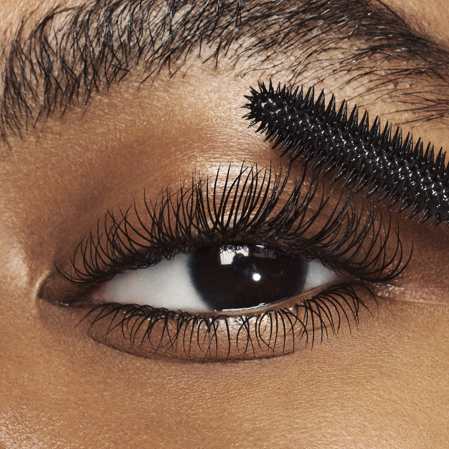 lash-it-loud-mascara-w2 09292020_Ashley_LashLip_065_v4b_IGF.jpg