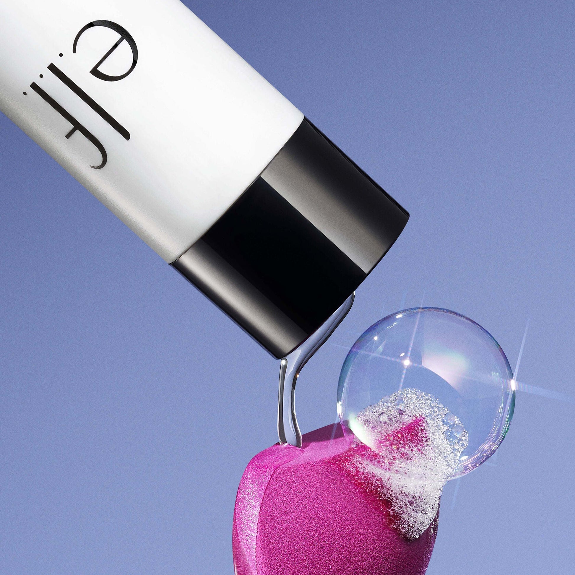 clean-queen-liquid-brush-and-sponge-cleaner-a0 111124_elf_CleanQueen_Tools_0032_MAIN-HELICON_358_w2QC_IGF.jpg