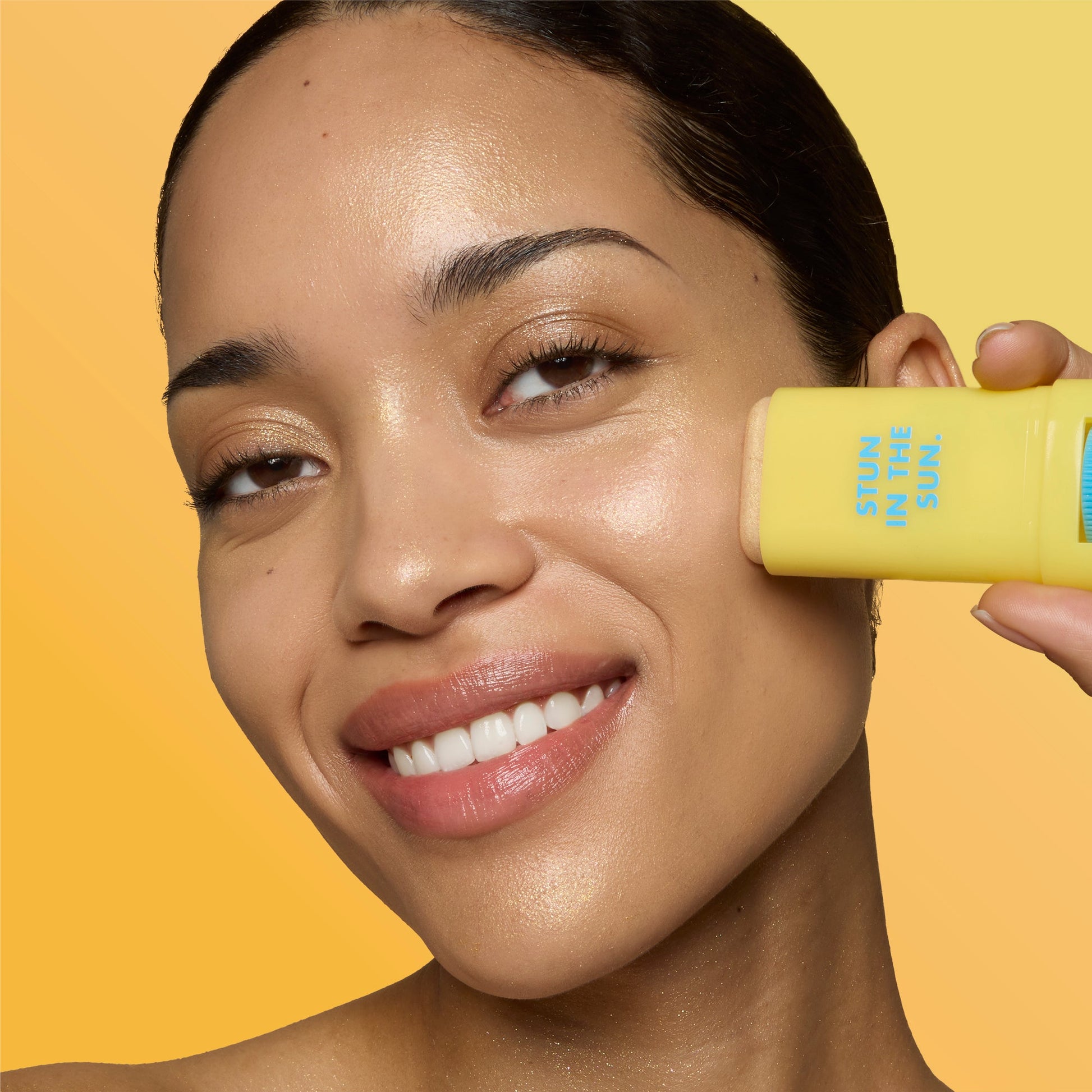 suntouchable-invisi-stick-spf-50-glitz-t4 57109_SUNTOUCHABLES_INVISI_STICK_CELINE_0221_V5.jpg