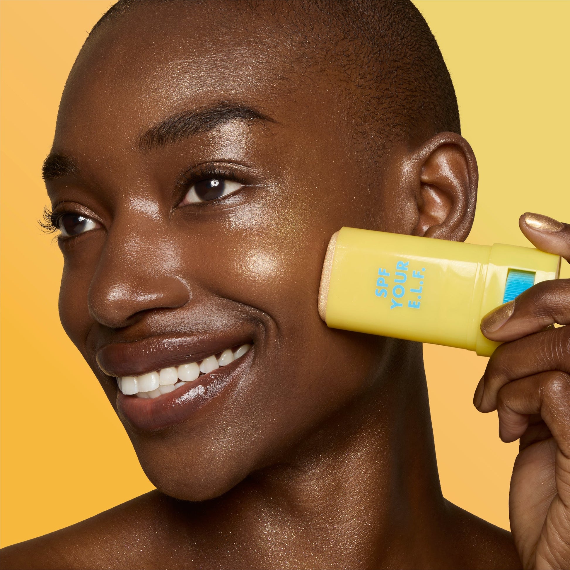 suntouchable-invisi-stick-spf-50-glitz-t4 57109_SUNTOUCHABLES_INVISI_STICK_IYANNA_0124_V4.jpg