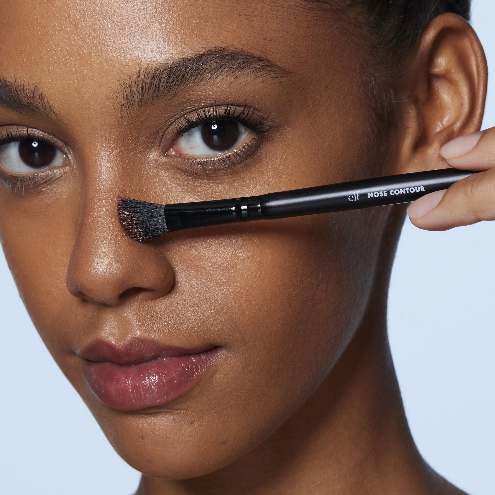 dual-ended-nose-contour-brush-g2 81283_Nose_Contour_Brush.jpg