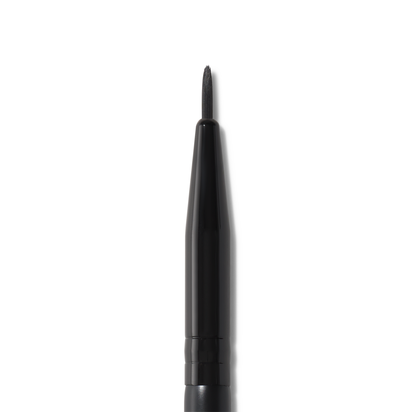 ultra-fine-eyeliner-brush-r5 81915_detail_R.png