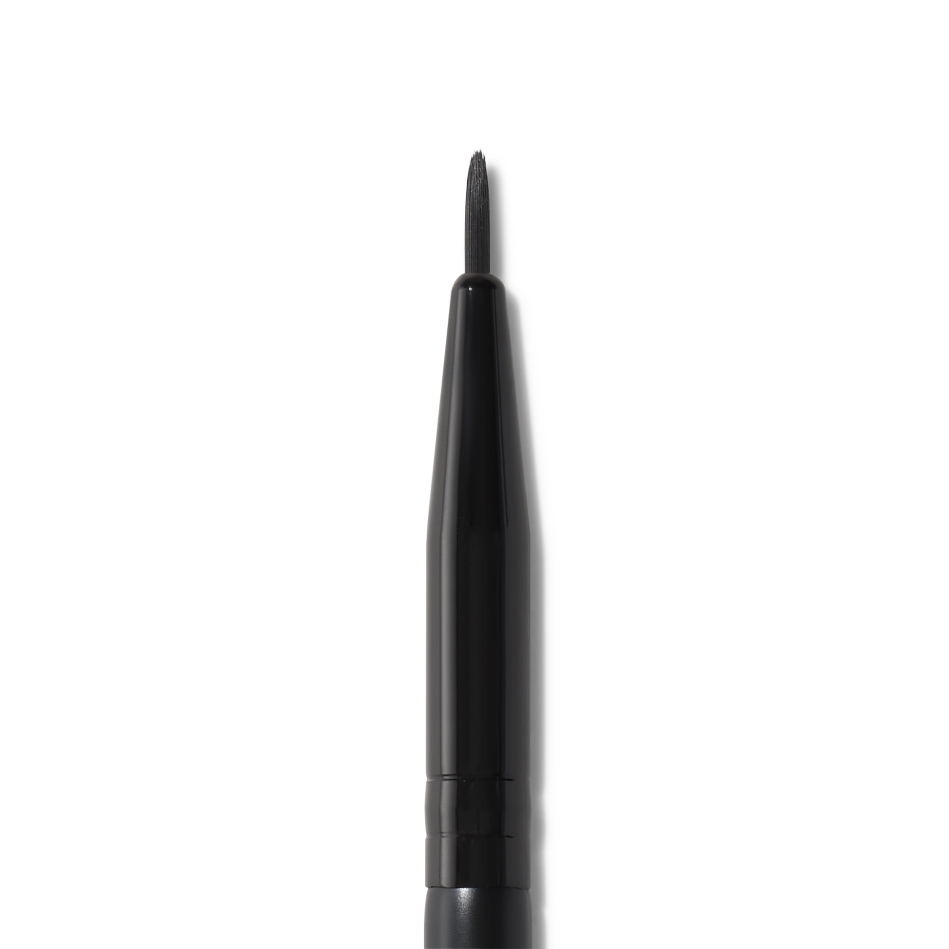 ultra-fine-eyeliner-brush-r5 81915_detail_R.png