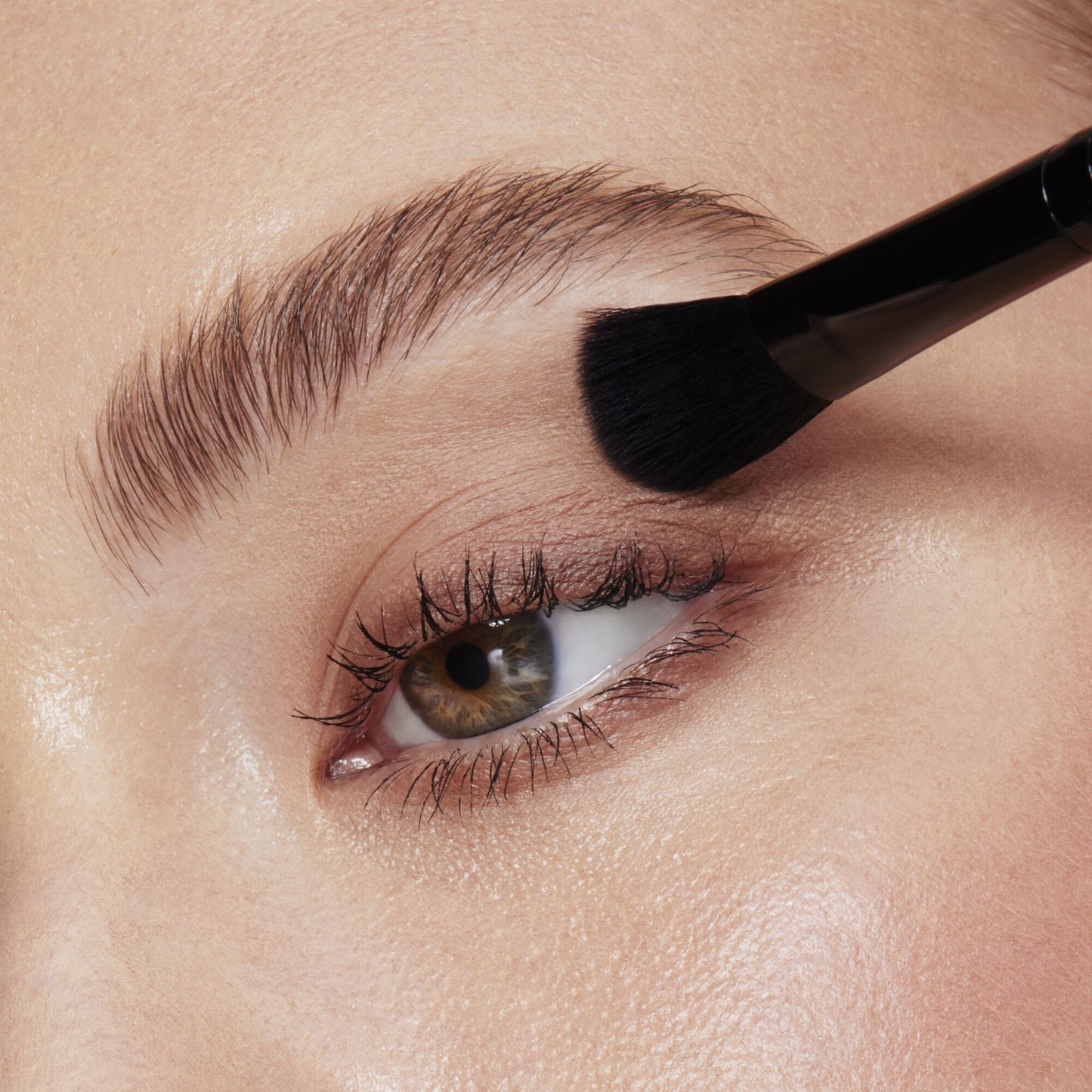 full-face-and-eye-makeup-brush-set-with-travel-case-o9 84674_FULL_FACE_EYE_BRUSH_SET_BLENDING_EYE_BRUSH_CARI_0137.jpg