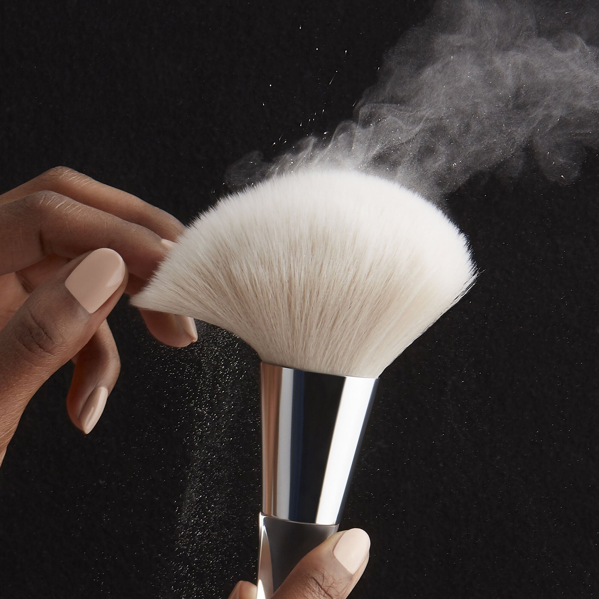 precision-powder-brush-a5 85307_PrecisionPowderBrush_V2_133.jpg